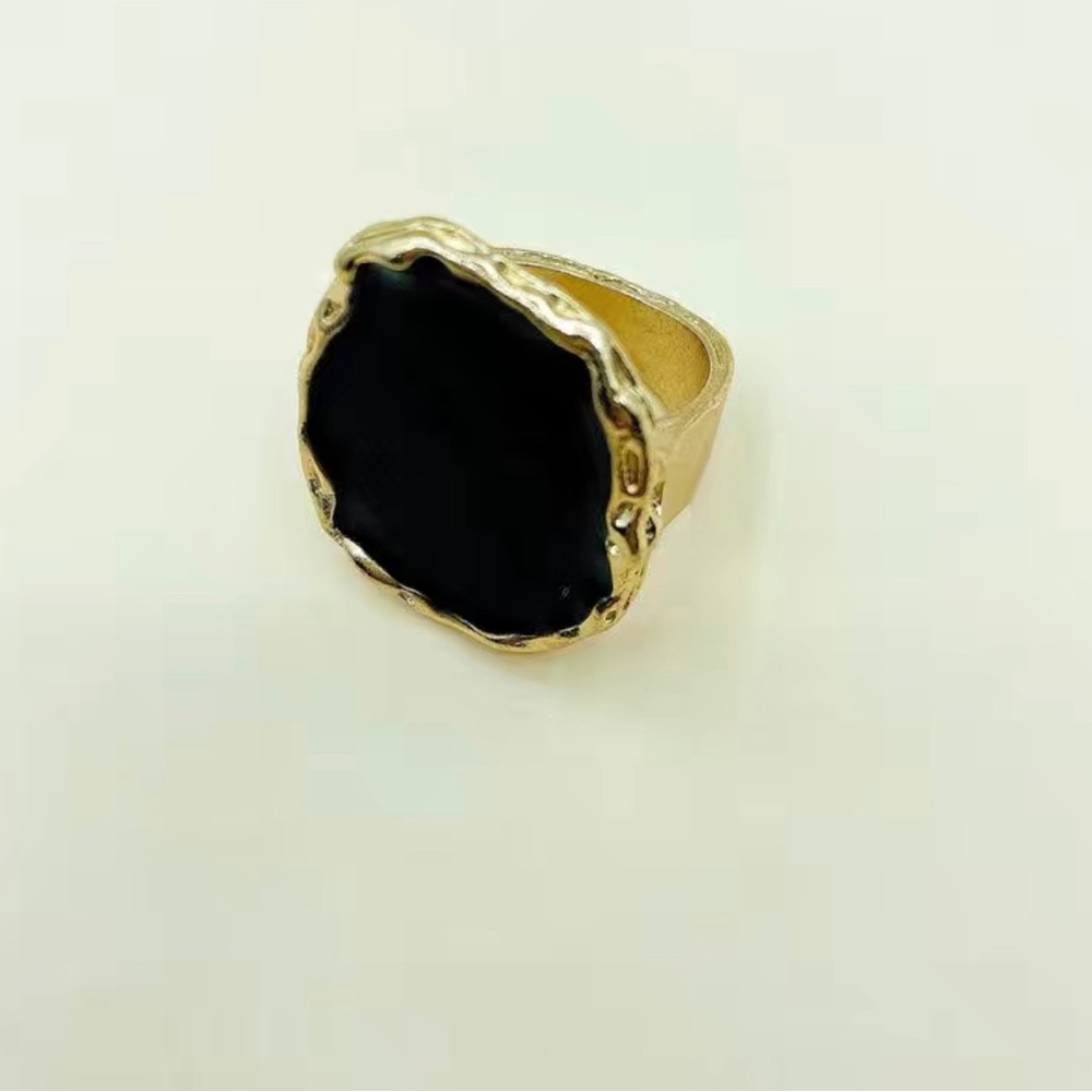 Exaggerated Personality Dome Ring Gold Plated Ring - Picture 3 of 6